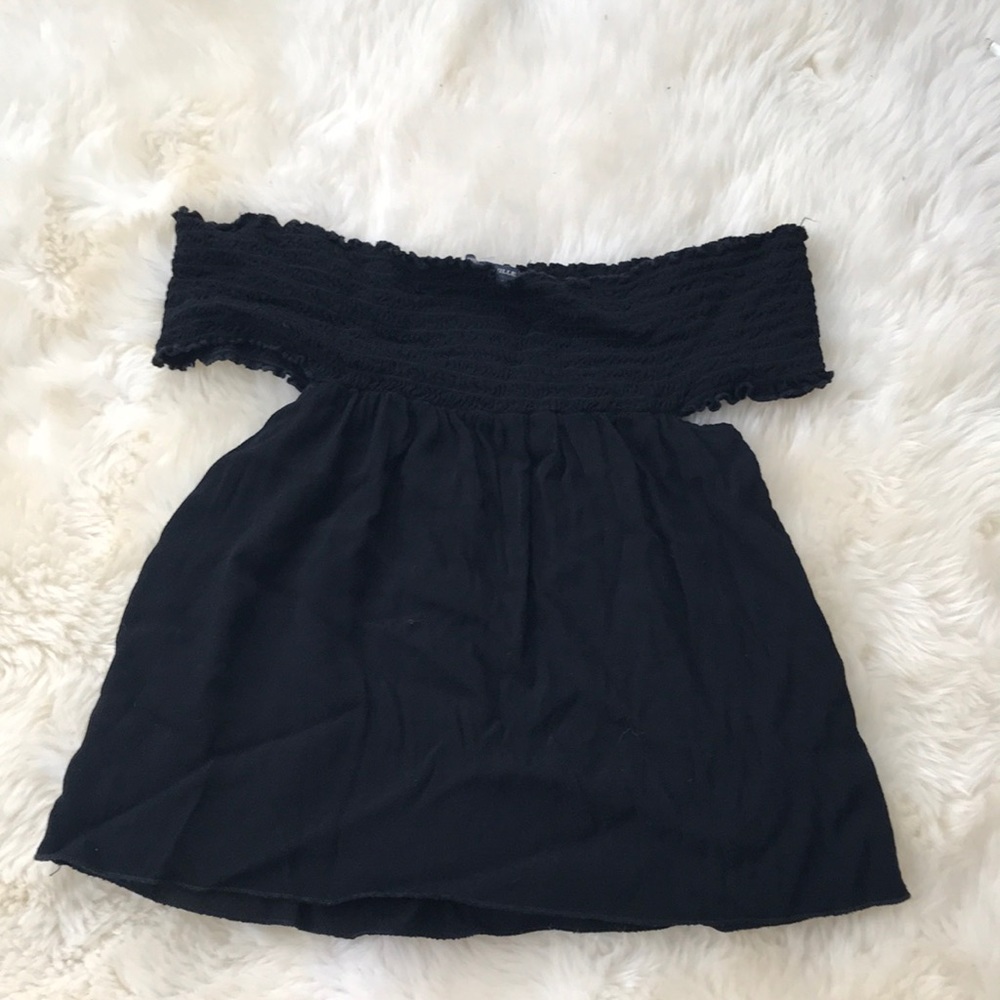 Brandy Melville off the shoulder top